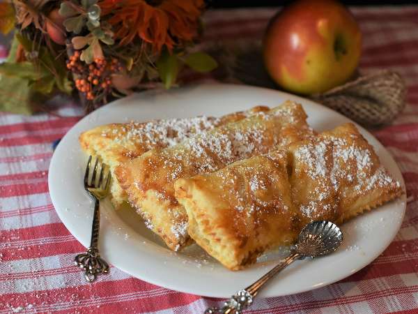 Apple Pie Pockets