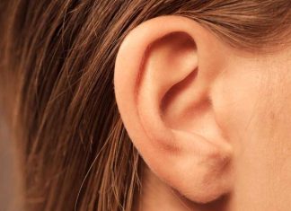 10 Home Remedies to Remove Earwax 10 Home Remedies to Remove Earwax