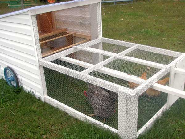 How To Build A Mobile Chicken House 