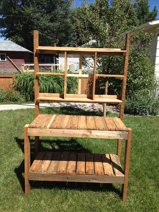 How To Build A Garden Potting Bench From Pallets